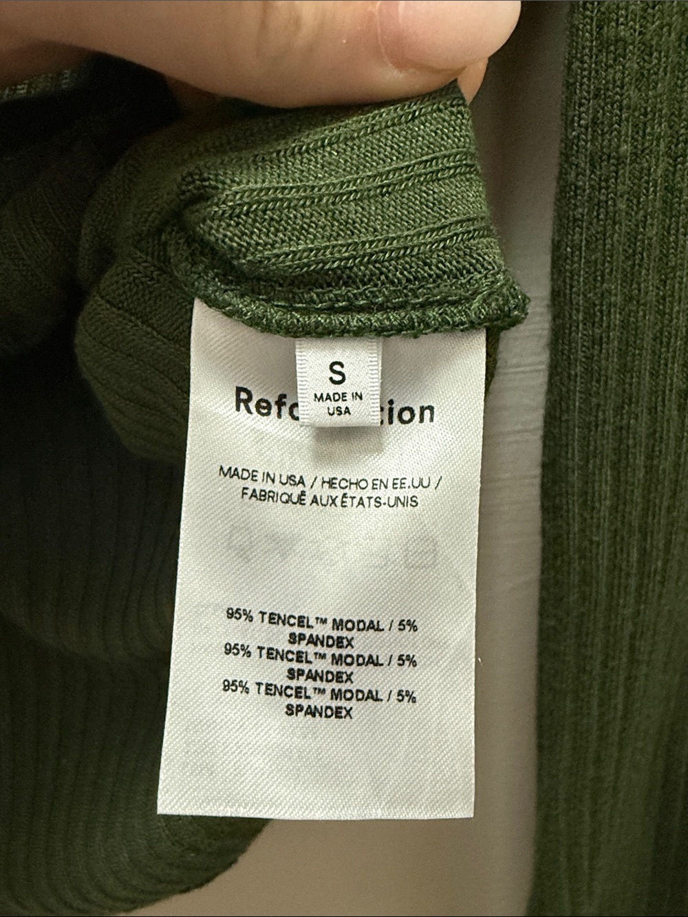 Reformation Forest Green Ribbed V-Neck Button-Up Cropped Cardigan - Picture 2 of 2